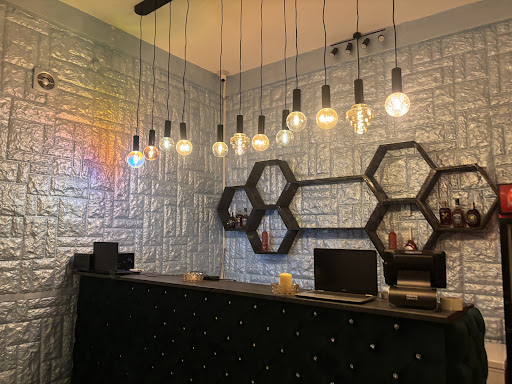 Relaxe Lounge & Bar