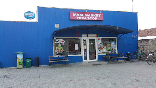 Maxi Market